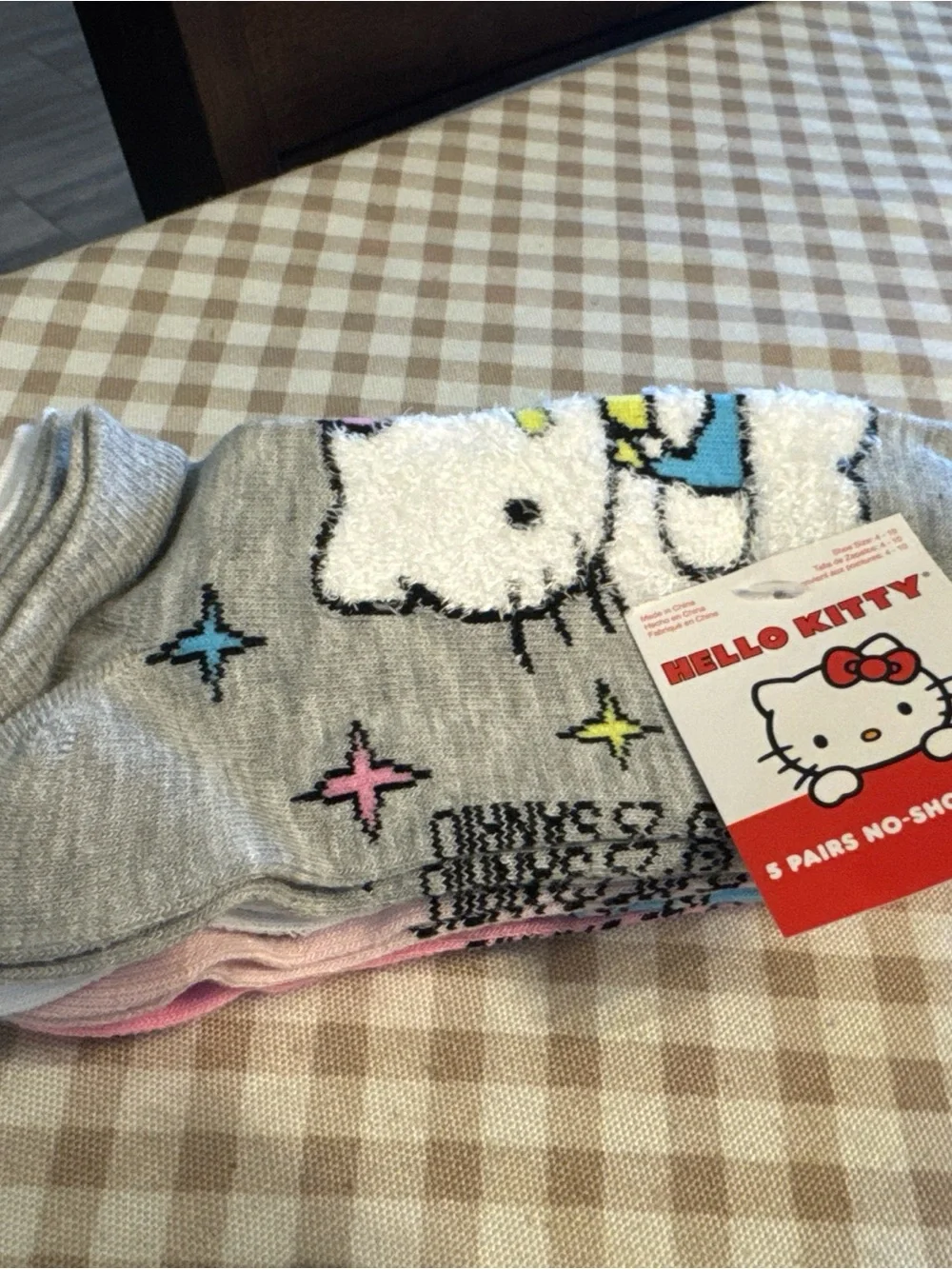Hello Kitty No-Show Socks - Gray with Pastel Stars
